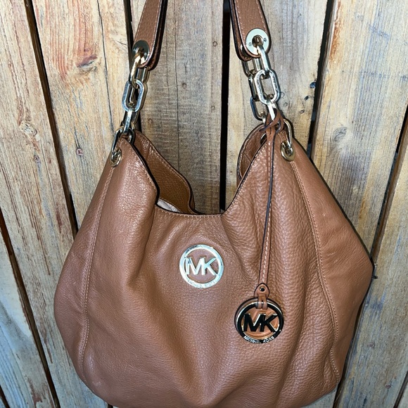 Micheal Kors Brown Leather Shoulder Bag - Picture 4 of 7